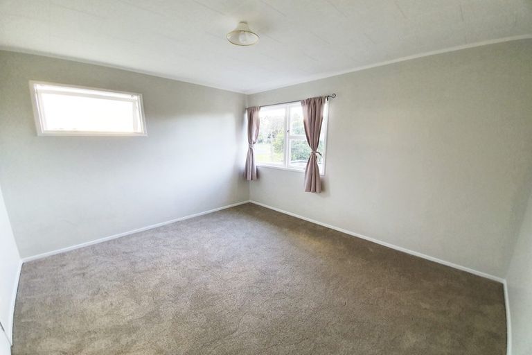 Photo of property in 488 Don Buck Road, Massey, Auckland, 0614
