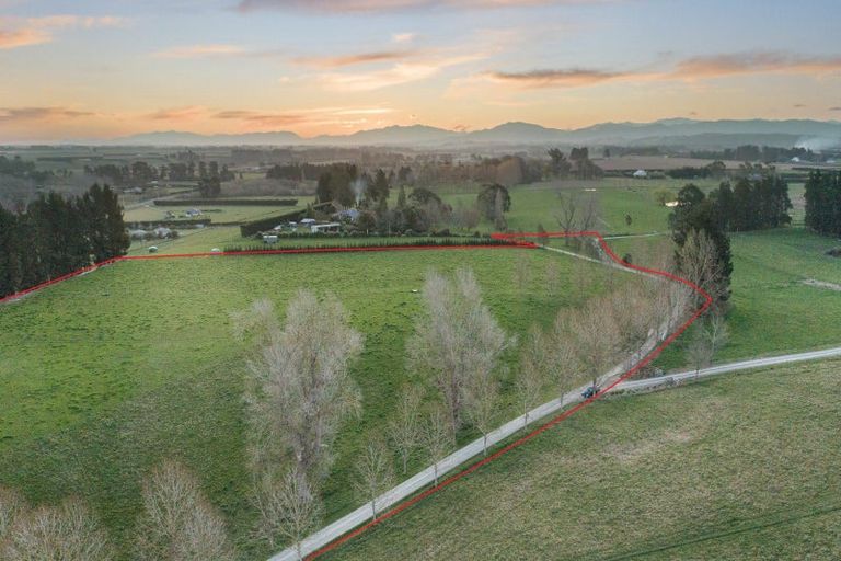 Photo of property in 934 Oxford Road, Fernside, 7471