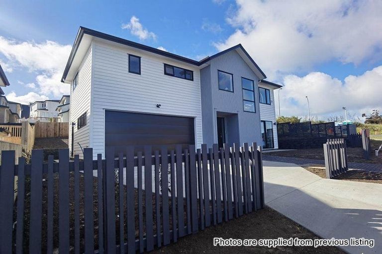Photo of property in 2 Celestial Crescent, Orewa, 0931