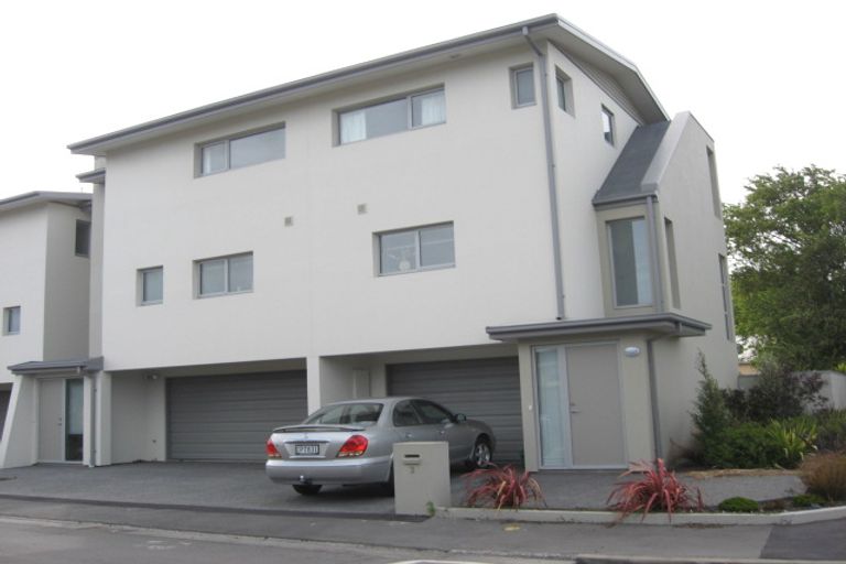 Photo of property in 2 Kenilworth Street, Addington, Christchurch, 8024