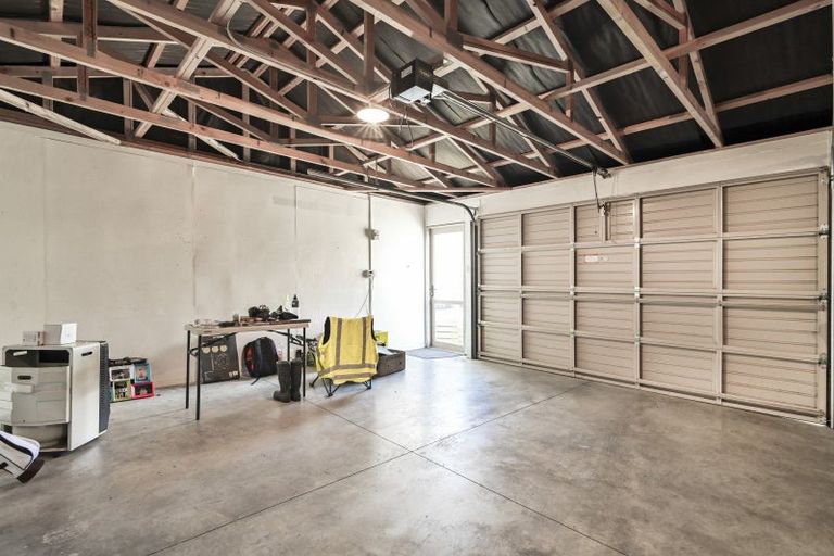 Photo of property in 407 Burnett Street, Mahora, Hastings, 4120