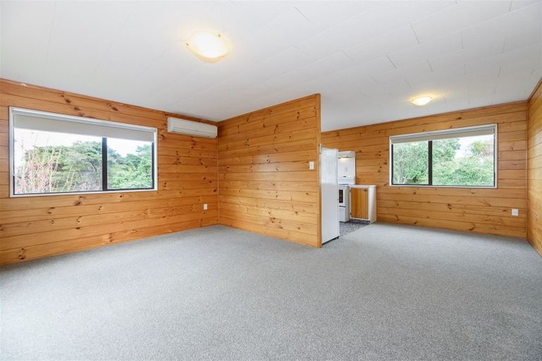 Photo of property in 57 Cliff View Drive, Green Bay, Auckland, 0604