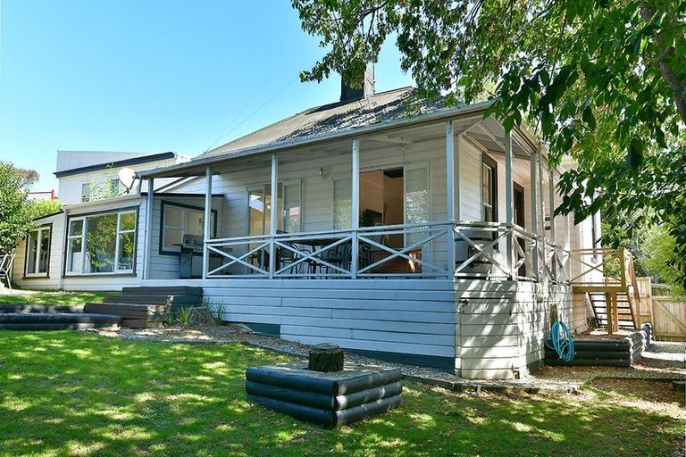 Photo of property in 1 Garfield Road, Helensville, 0800