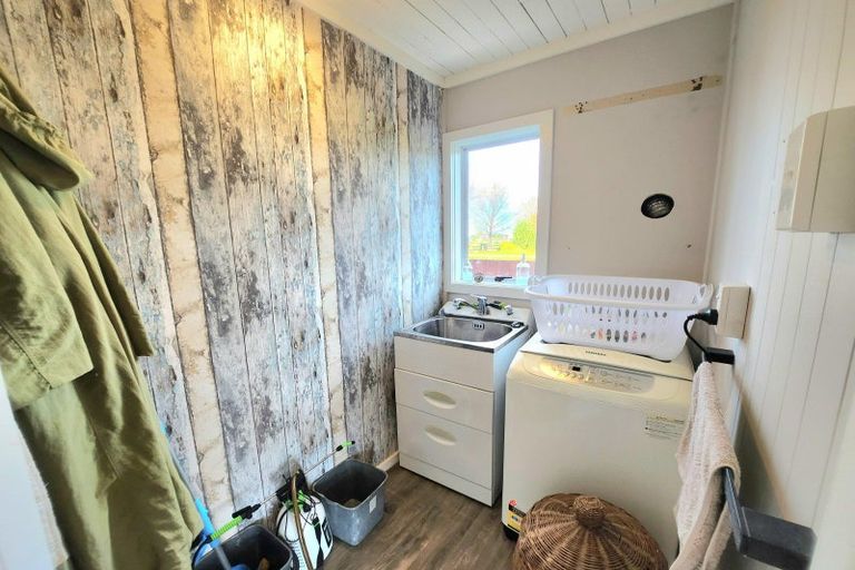 Photo of property in 74 Awamoa Road, Holmes Hill, Oamaru, 9401