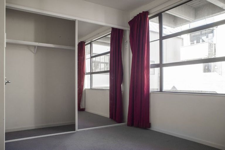 Photo of property in Pirie Street Townhouses, 18/35u Pirie Street, Mount Victoria, Wellington, 6011