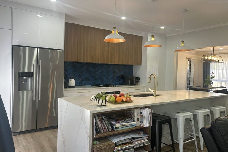 Photo of property in 203 Kyle Road, Greenhithe, Auckland, 0632