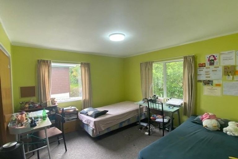 Photo of property in 82 Middleton Road, Churton Park, Wellington, 6037