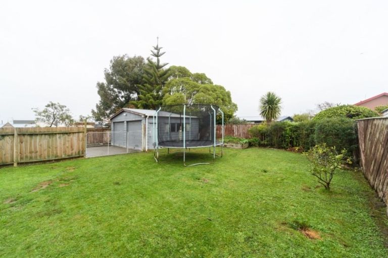 Photo of property in 8 Colonial Place, Kelvin Grove, Palmerston North, 4414