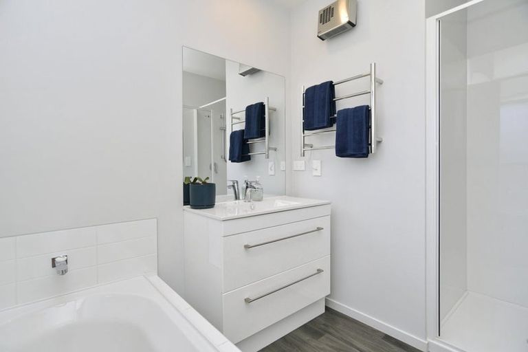 Photo of property in 6 Fearne Drive, Woodend, 7610