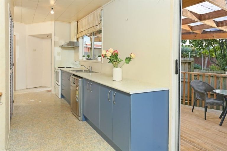 Photo of property in 20 Fitzwater Place, Henderson, Auckland, 0612