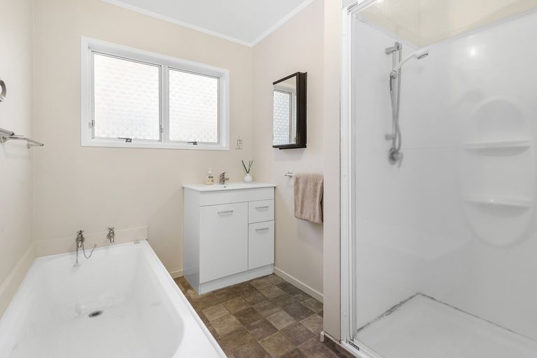 Photo of property in 5 Onyx Place, Pukehangi, Rotorua, 3015