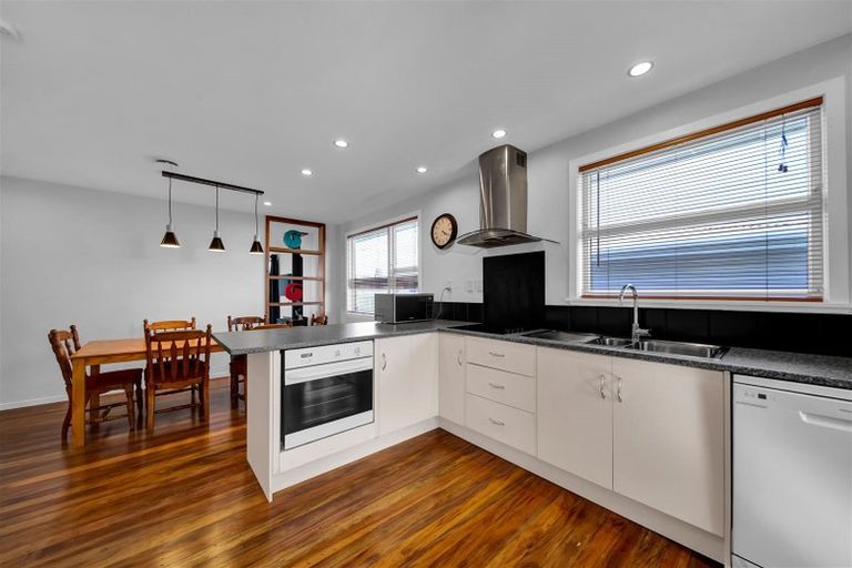 Photo of property in 3 Murray Avenue, Hawera, 4610