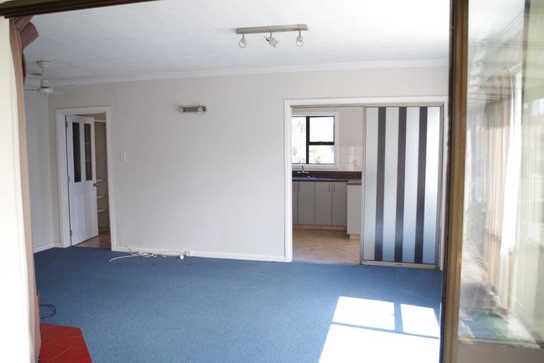 Photo of property in 10 Reginald Street, Burwood, Christchurch, 8083