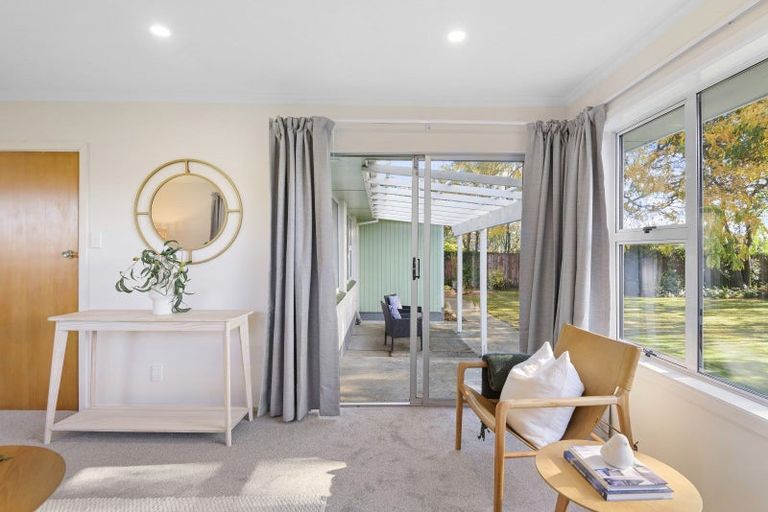 Photo of property in 24c Sarabande Avenue, Redwood, Christchurch, 8051