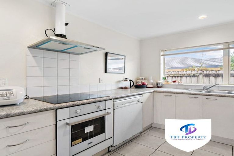 Photo of property in 20 Ksenia Drive, Flat Bush, Auckland, 2019