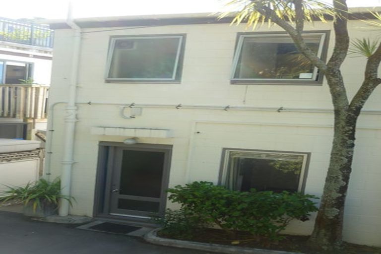 Photo of property in Sherwood Mews, 28l Bidwill Street, Mount Cook, Wellington, 6021