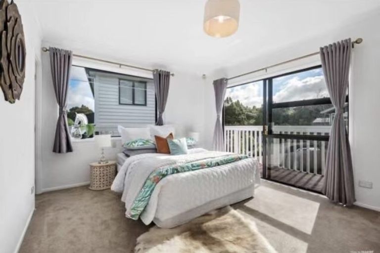 Photo of property in 21a Coroglen Avenue, Birkenhead, Auckland, 0626