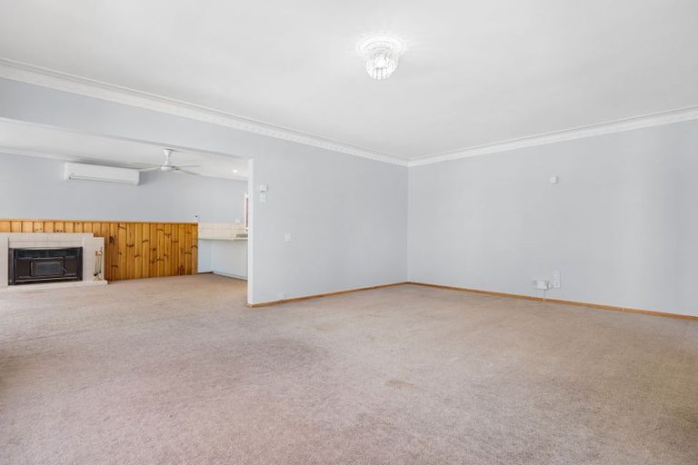 Photo of property in 95 Kitchener Road, Waiuku, 2123