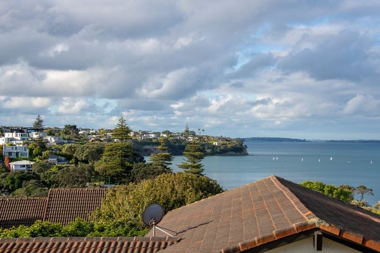 Photo of property in 3a Kowhai Road, Mairangi Bay, Auckland, 0630