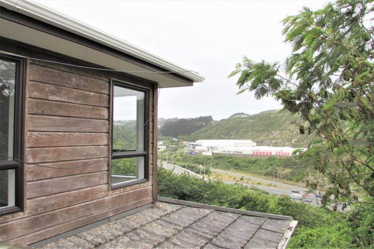 Photo of property in 12b Dominion Park Street, Johnsonville, Wellington, 6037