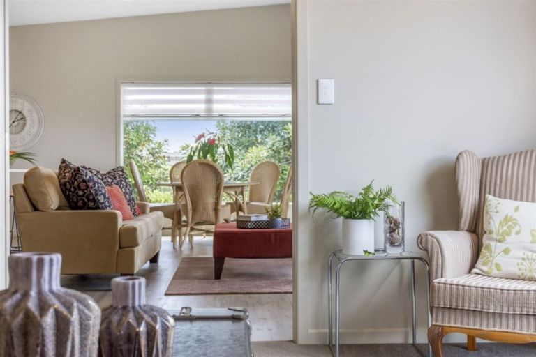 Photo of property in 30 Harbelle Close, Bethlehem, Tauranga, 3110