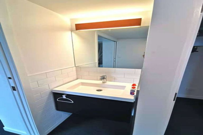 Photo of property in 61 Cliffs Road, Saint Clair, Dunedin, 9012