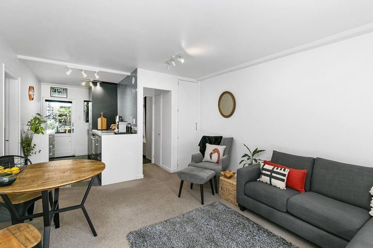 Photo of property in Hiropi St Village, 52/46u Hiropi Street, Newtown, Wellington, 6021