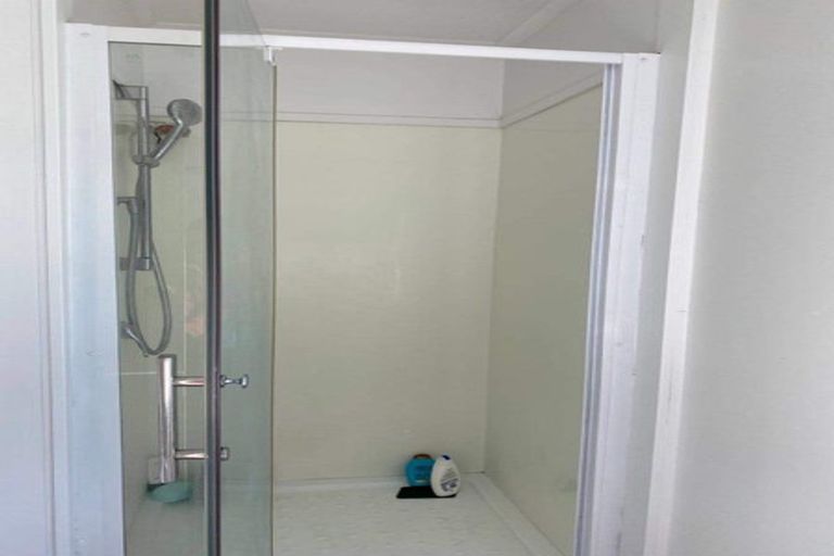 Photo of property in 1/50 Clyde Street, Island Bay, Wellington, 6023