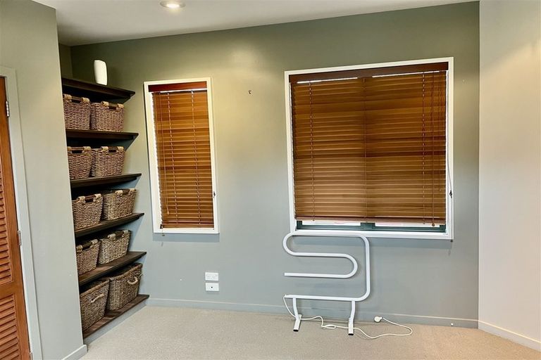 Photo of property in 2a/4 Fleet Street, Devonport, Auckland, 0624
