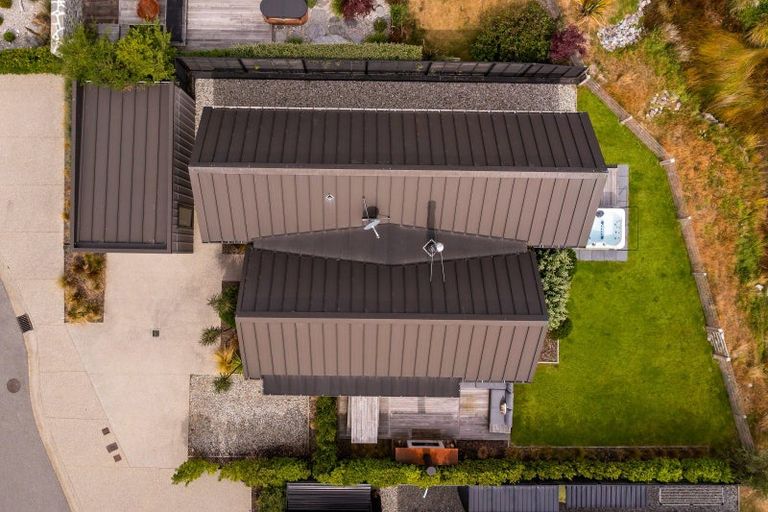 Photo of property in 15 Mckenzies Shute, Jacks Point, Queenstown, 9371