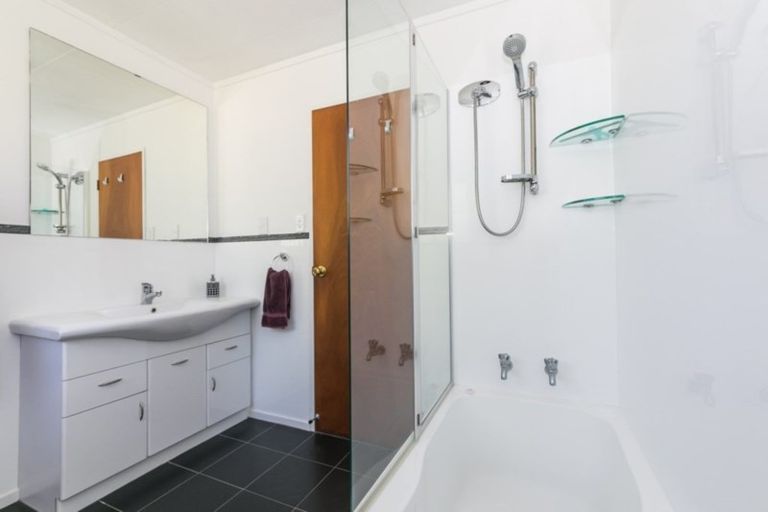 Photo of property in 10 Pomeroy Place, Havelock North, 4130