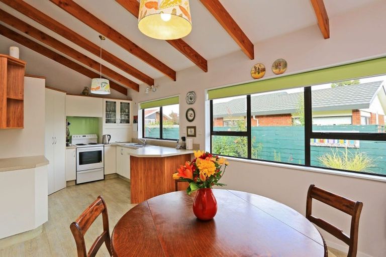 Photo of property in 11 Lennon Grove, Havelock North, 4130