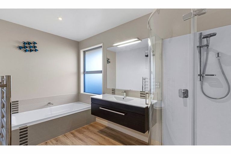 Photo of property in 12 Coachmans Road, Prebbleton, 7604