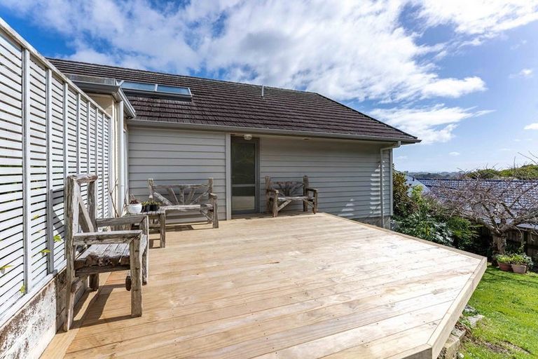Photo of property in 7 Matata Place, Waikanae, 5036