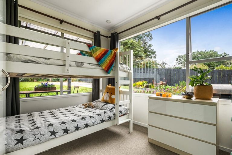 Photo of property in 2/23 Miller Road, Mangere Bridge, Auckland, 2022