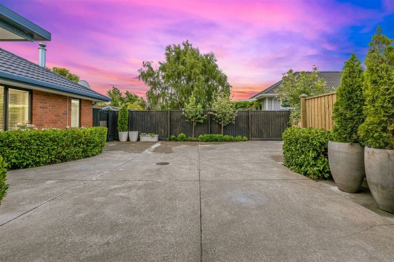 Photo of property in 14 Lascelles Street, Saint Martins, Christchurch, 8022
