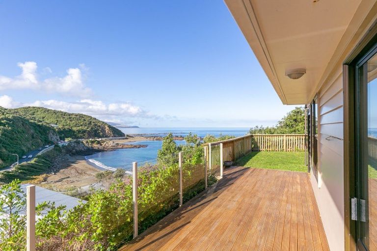 Photo of property in 19c Cave Road, Houghton Bay, Wellington, 6023