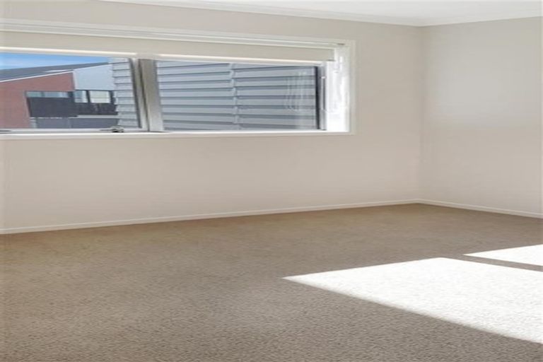 Photo of property in 5 Tuatua Road, Hobsonville, Auckland, 0616