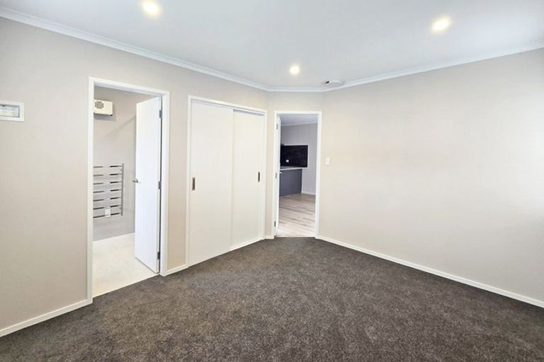 Photo of property in 14 George Yee Place, Taradale, 4112