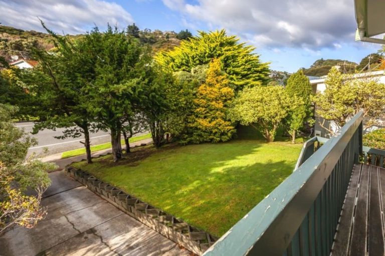 Photo of property in 71 Omapere Street, Whitby, Porirua, 5024