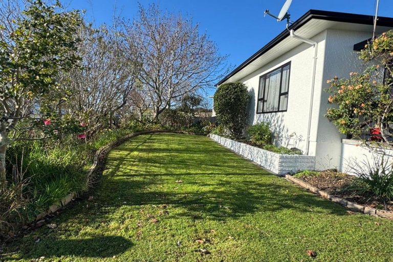 Photo of property in 48 Te Mata Road, Havelock North, 4130