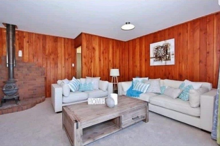 Photo of property in 89 Woodglen Road, Glen Eden, Auckland, 0602