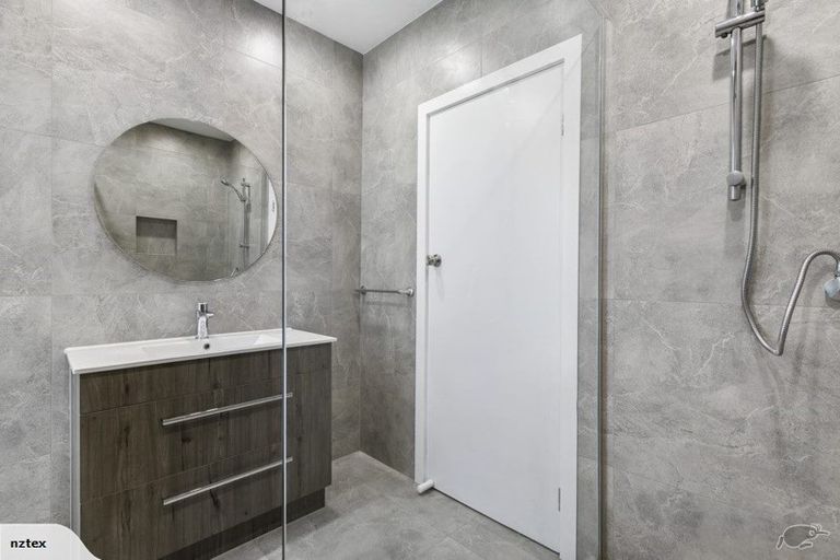 Photo of property in 35 Ranui Avenue, Ranui, Auckland, 0612