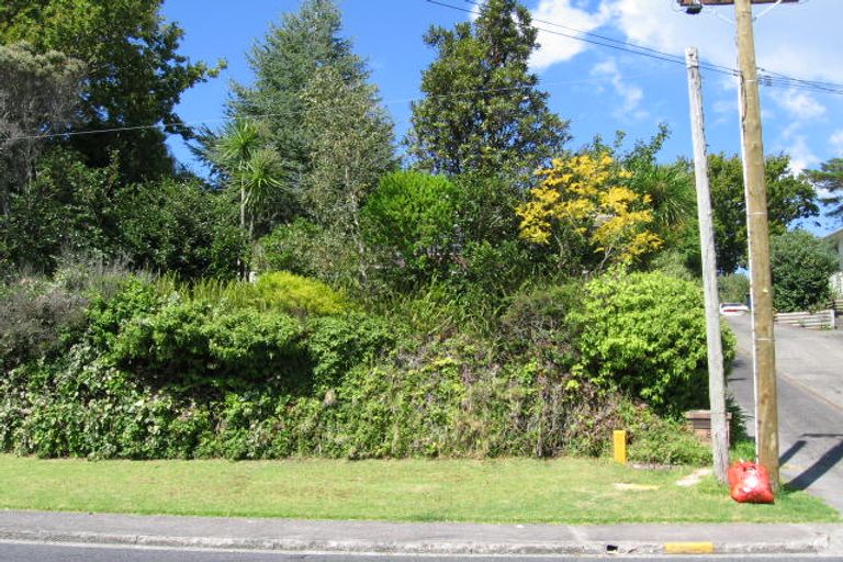 Photo of property in 8 Acacia Road, Torbay, Auckland, 0632