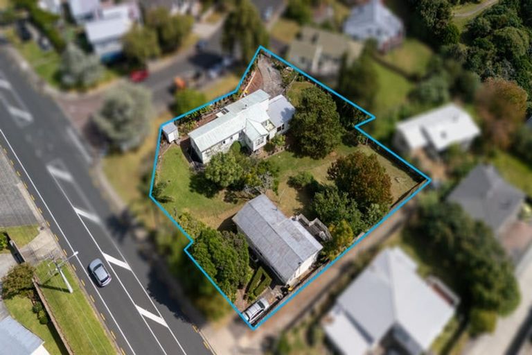 Photo of property in 646 Beach Road, Browns Bay, Auckland, 0630