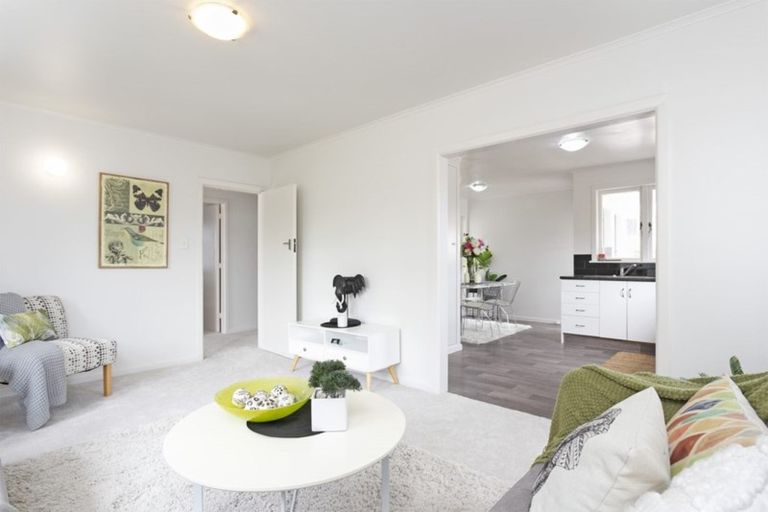 Photo of property in 1/5 Woodside Road, Manurewa, Auckland, 2102