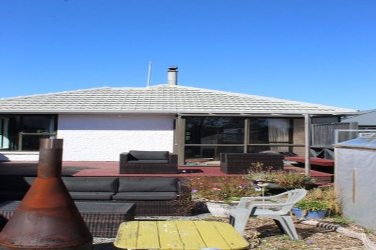 Photo of property in 132 Pacific Road, North New Brighton, Christchurch, 8083