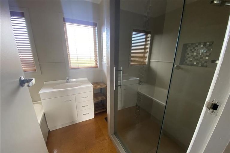 Photo of property in 79 Knighton Road, Hillcrest, Hamilton, 3216