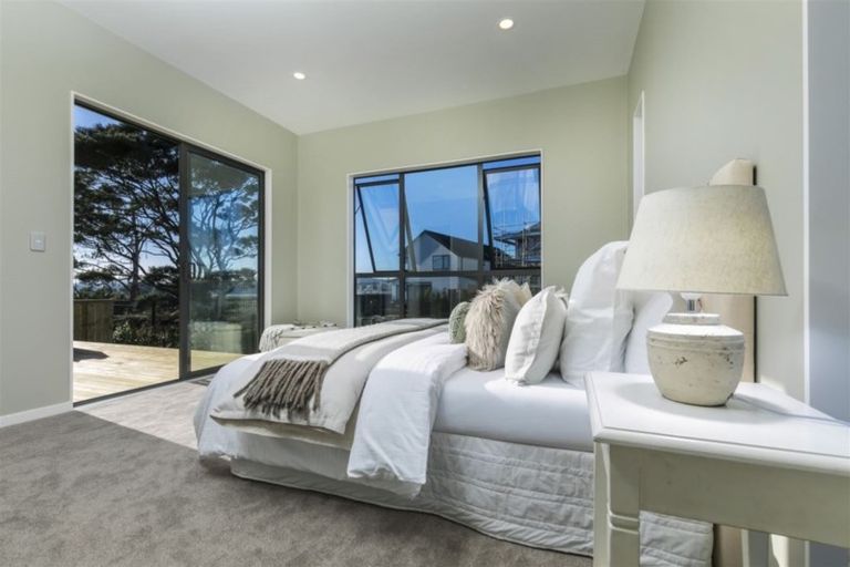 Photo of property in 7 Kano Way, Hobsonville, Auckland, 0616