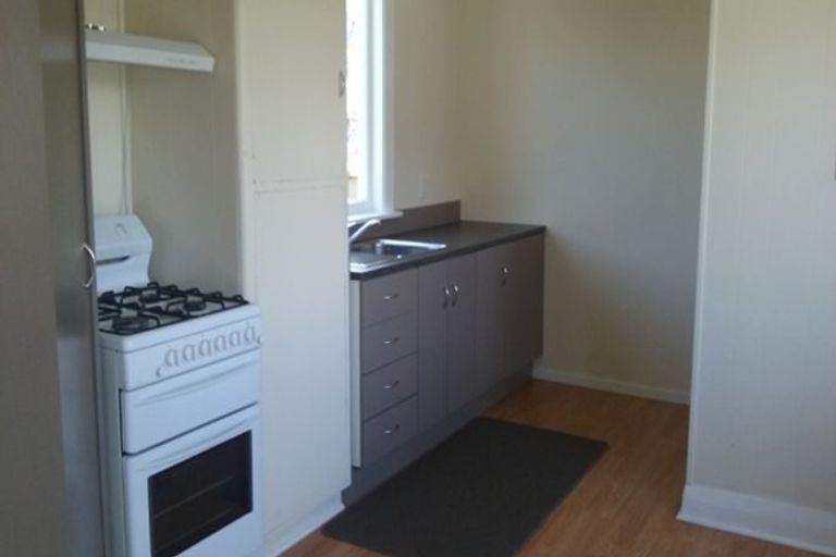 Photo of property in 38 Puriri Terrace, Roslyn, Palmerston North, 4414